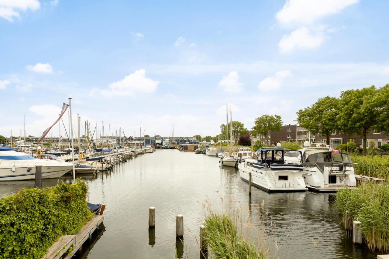 Cosy Tiny Houseboats Near Beach And Restaurants By Weltevreden Experience Zeewolde Kültér fotó
