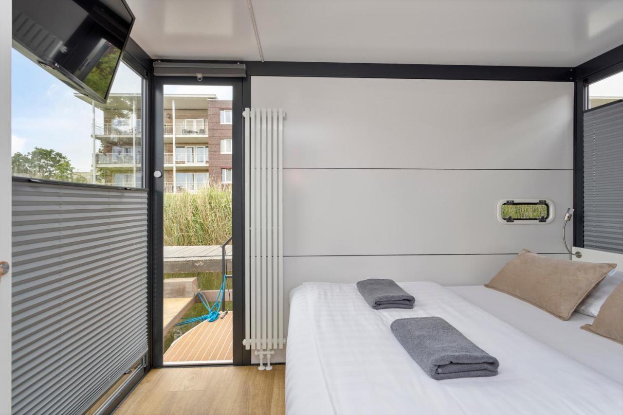 Cosy Tiny Houseboats Near Beach And Restaurants By Weltevreden Experience Zeewolde Kültér fotó