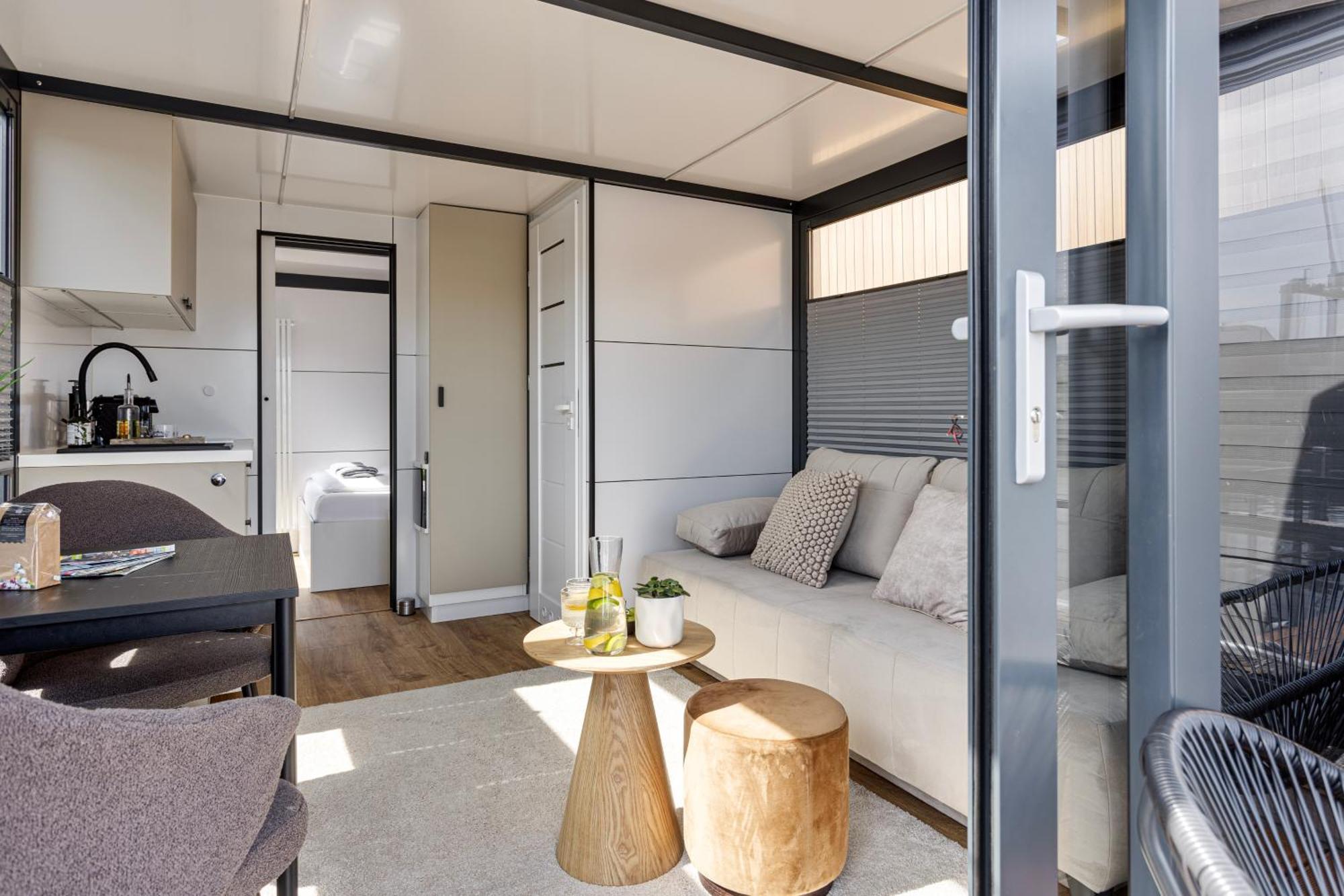 Cosy Tiny Houseboats Near Beach And Restaurants By Weltevreden Experience Zeewolde Kültér fotó